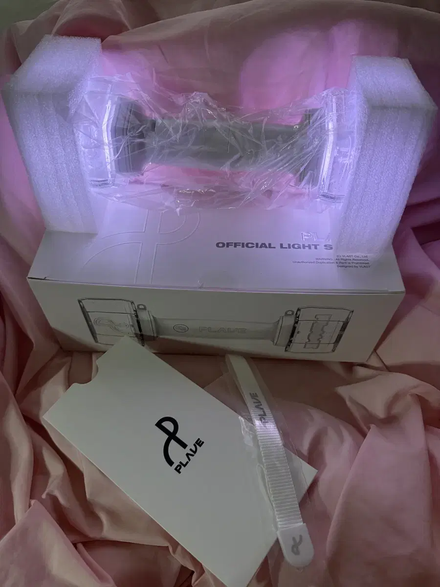 Plaves lightstick (including lightsticks photocard )