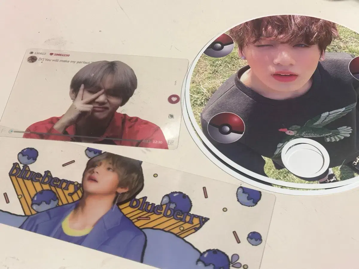 BTS merchandise v Taehyung transparent photocard , jungkook fan