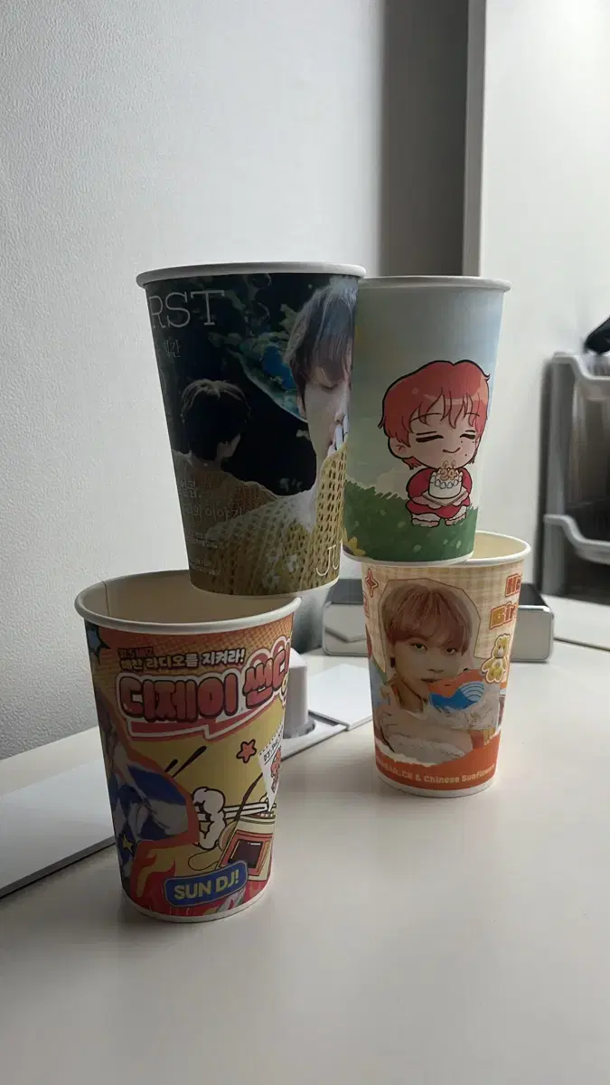 Sells Haechan birthday cups (Daegu)