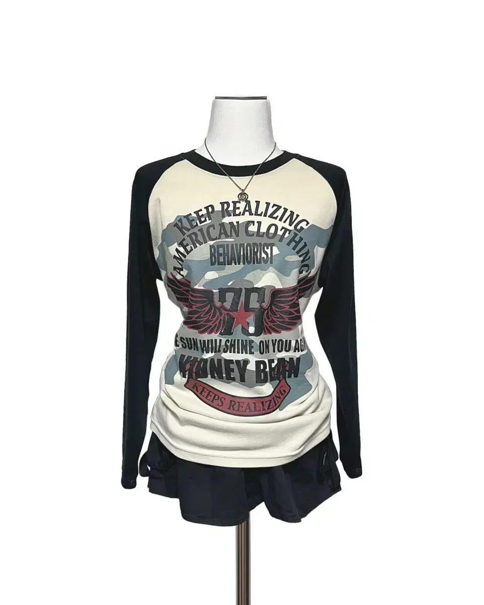 WING LETTERING RAGLAN T