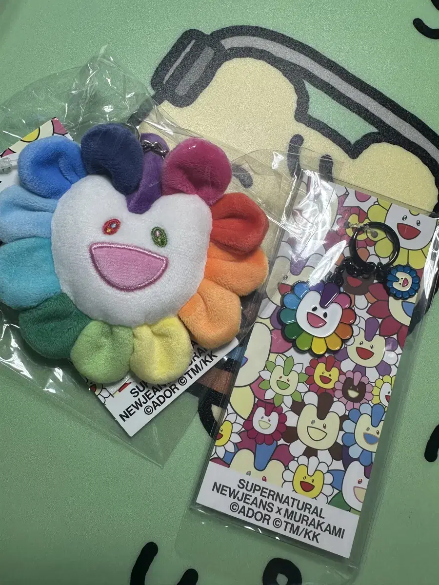 New Jeans Murakami Plush keyring / Metal Keyring