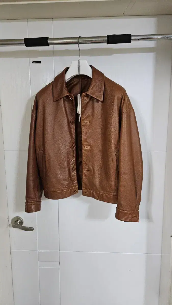 Coor Cowhide Leather Jacket