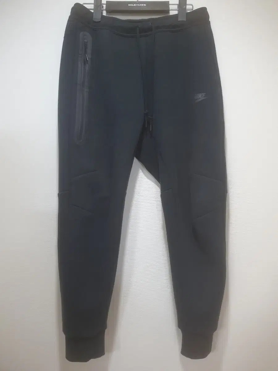 Nike TechFleece Jogger PantsBlack size L