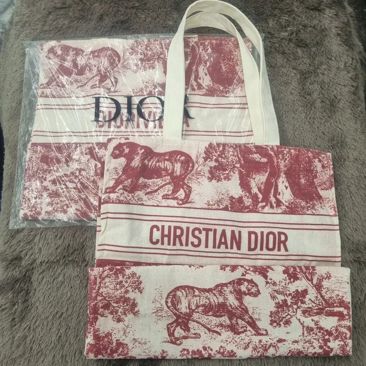 미사용 Dior 에코백