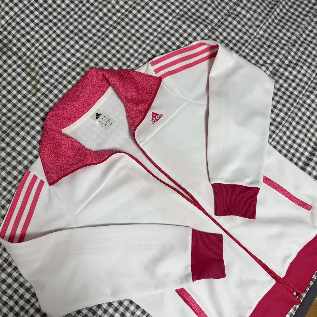 Until the weekend) Adidas White Panda Hot Pink Captain Mori Girl