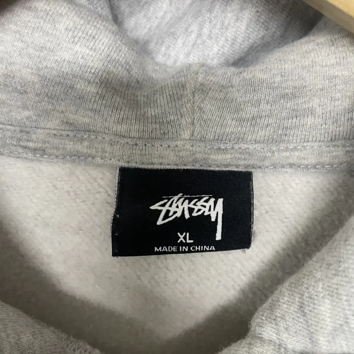 스투시 Stussy 플라워 자수 로고 후드티 그레이