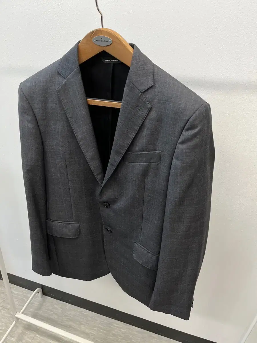 95-100) Yves Saint Laurent Italian check jacket