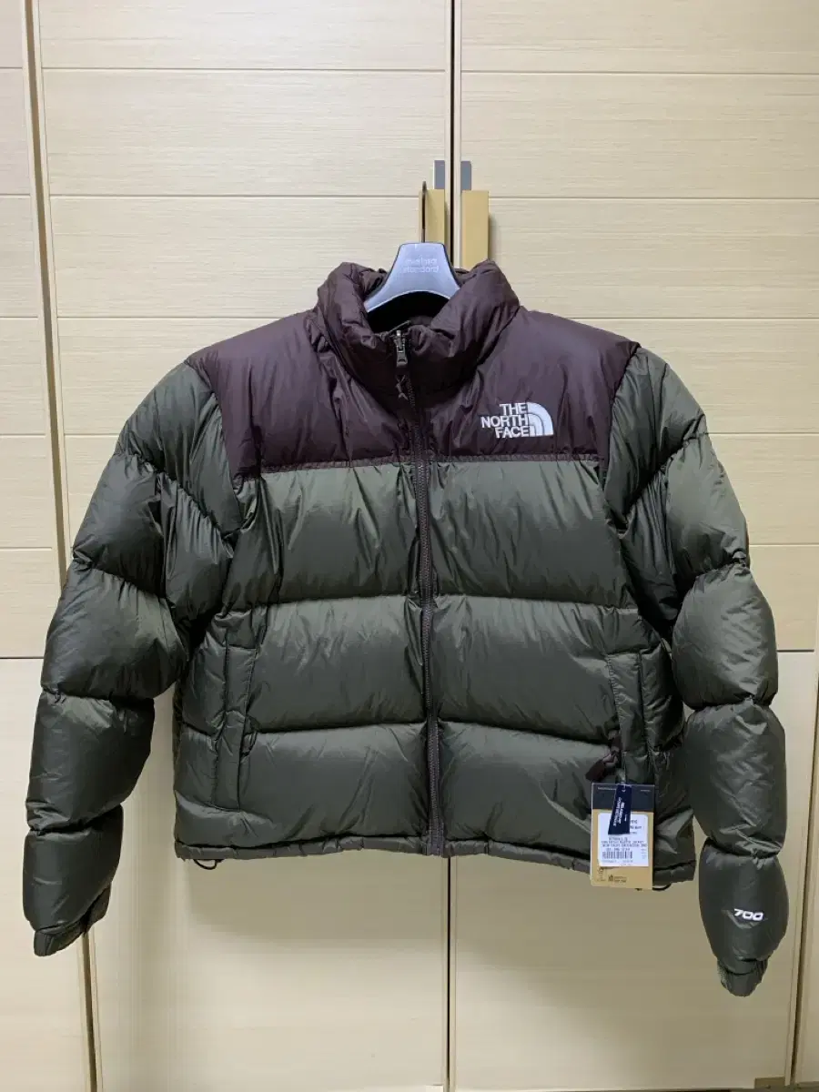 The North Face 700 Nopsi Plus 2X International Edition