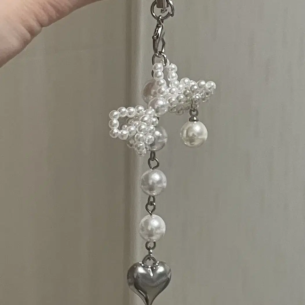 린콤마 진주 리본 키링 pearl ribbon keyring