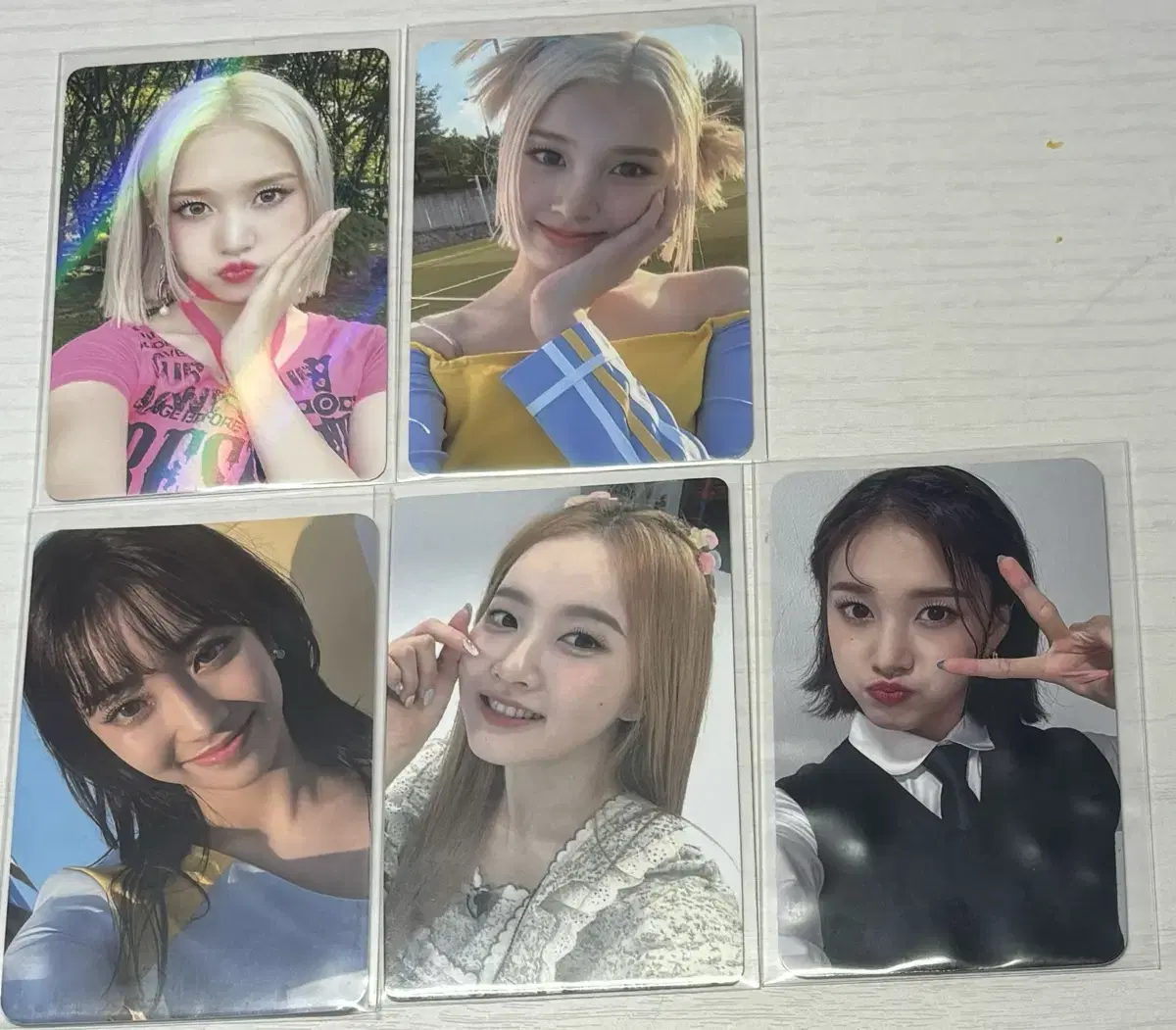 stayc photocard wts jaei sieun sumin isa yoon seeun