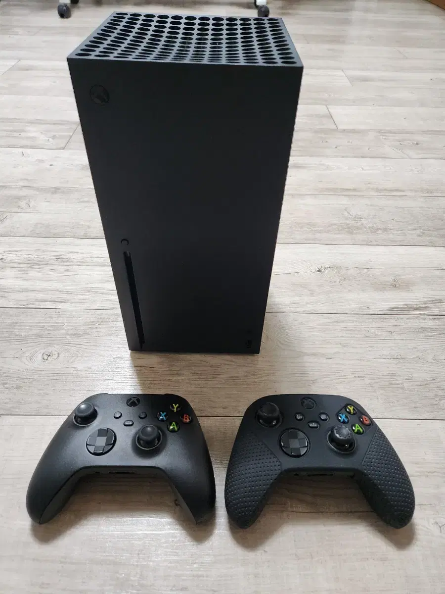 xbox series x 정품패드2개 포함 판매합니다