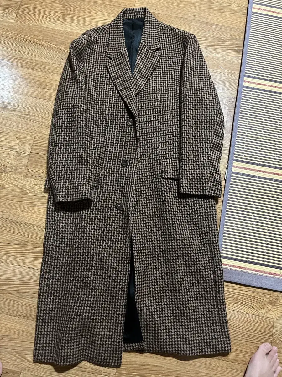 U's Moon Tweed Gunclub Chesterfield Coat for Sale