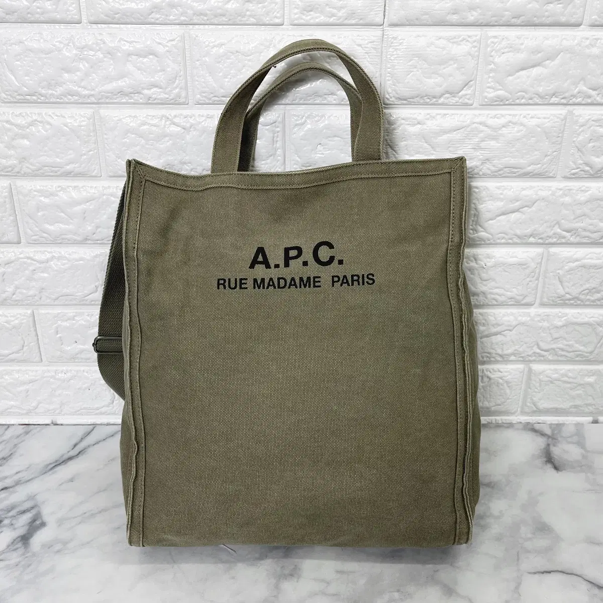 [Genuine] Apothecary Recreation Canvas Tote Bag