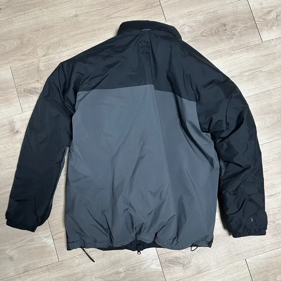 (50) 퓨처랩 INSULATED PCU JACKET - BLACK