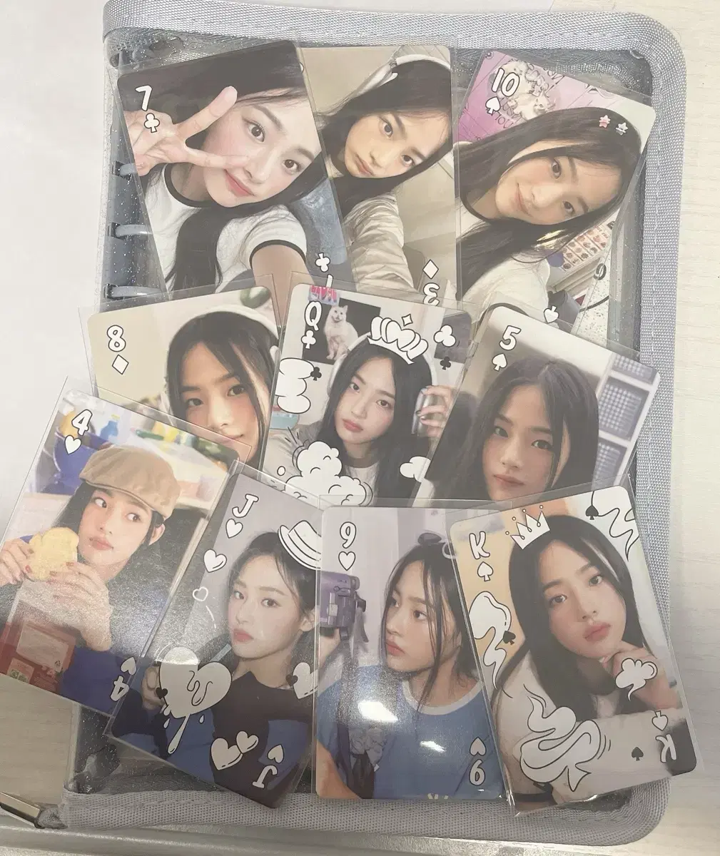 bulk) new jeans minji 2023 seasons greetings photocard set wts season's greetings buncheol