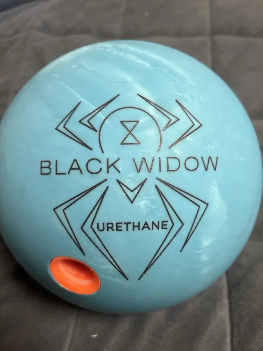 Black Widow Bloo