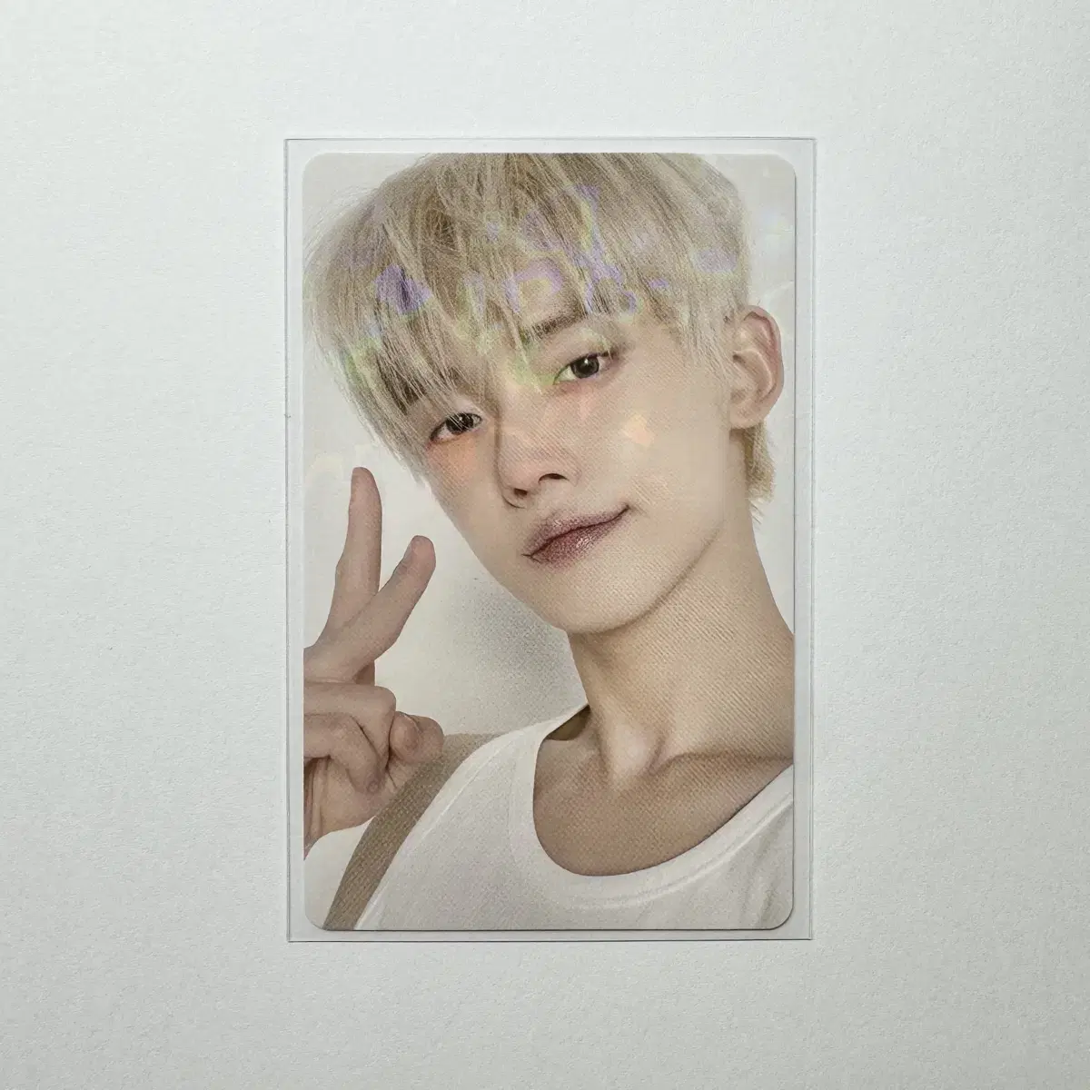 TXT yeonjun Zeebee Zeebee weverse japan Universal pre-order benefit hologram photocard ld Pre-order benefits