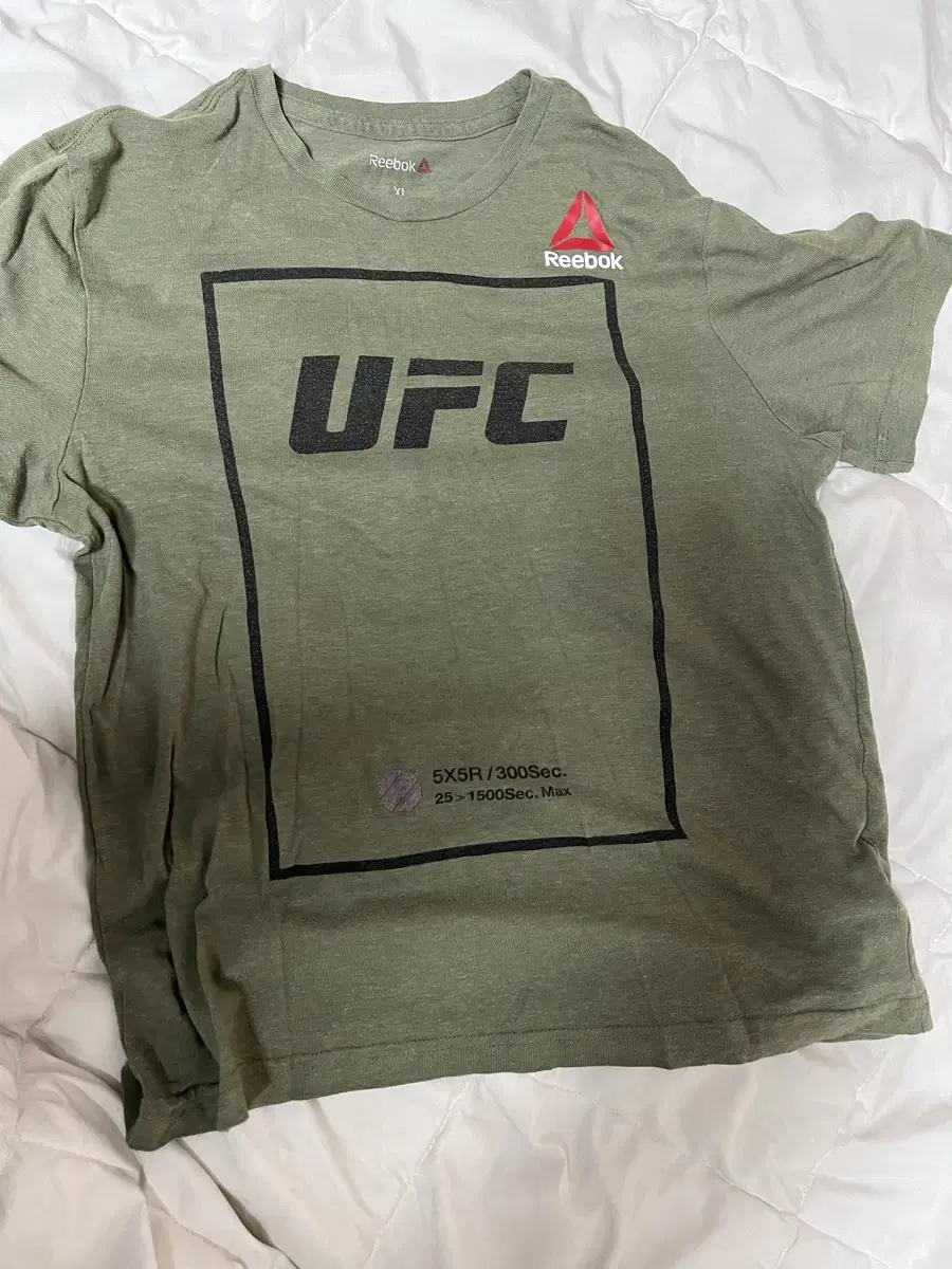 리복 ufc 반팔