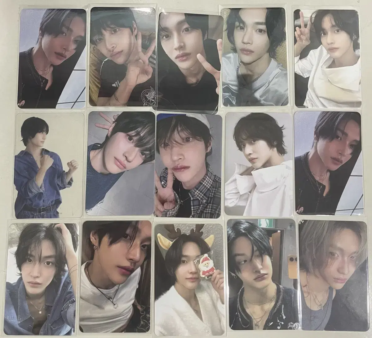 RizeWonbinPhotocards15 in bulk (the rest of the photocards are extra)