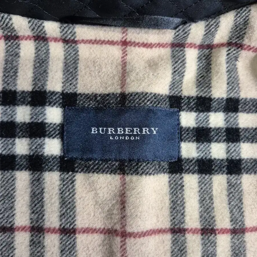 Burberry 버버리 다이아몬드 퀼티드 롱자켓