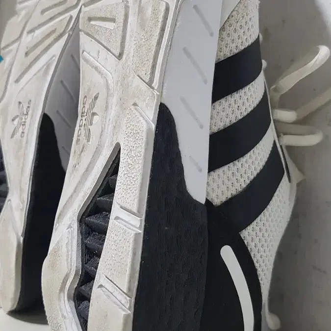 택포 255/260 A급 정품 ADIDAS BOOST 왕쿠션 스니커즈