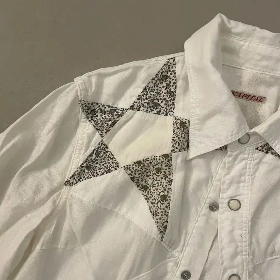 KAPITAL star patch shirt