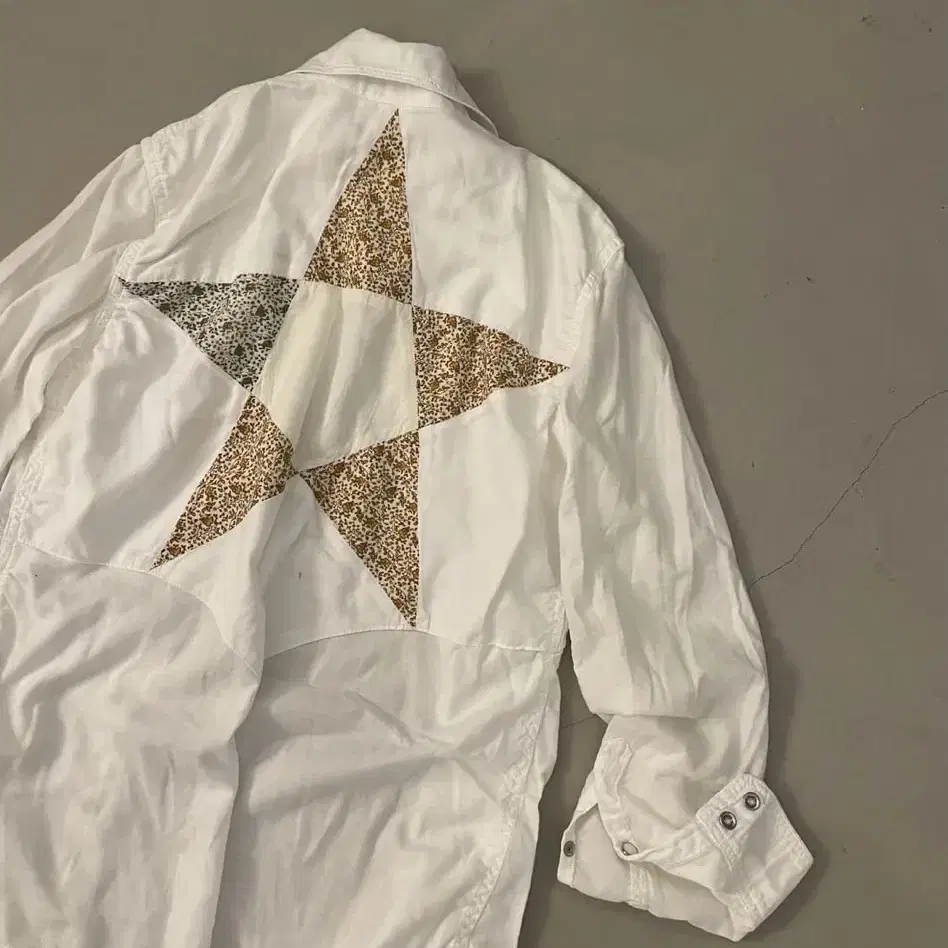 KAPITAL star patch shirt