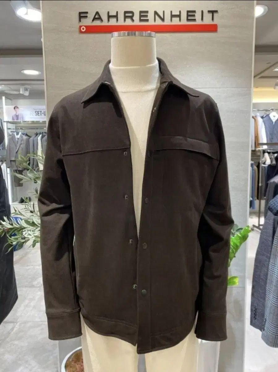 Fahrenheit. Brown shacket (shirt-like outerwear) size 95