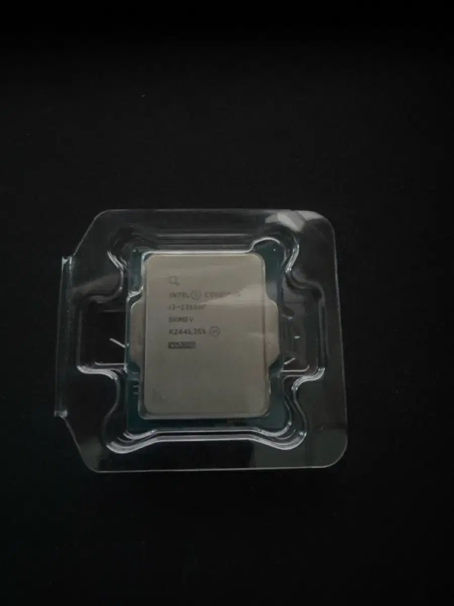 인텔 i3-13100f cpu 팝니다. (쿨러포함)