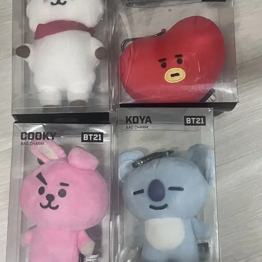 BT21