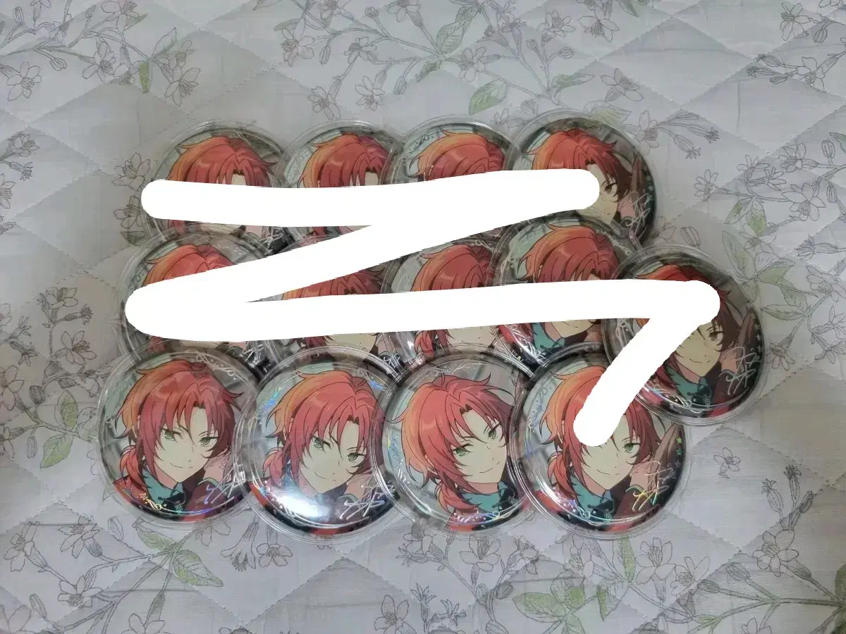 13 Anstar Leo Midstar 5th Anniversary Canbadges bulk WTS