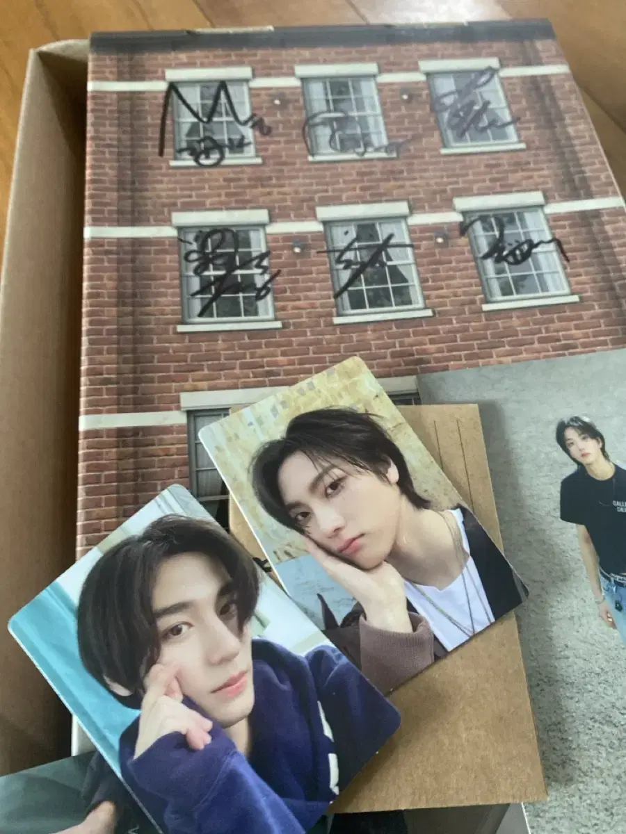 Boynextdoor Rare Debut album sign Not for Sale album photocard incl.