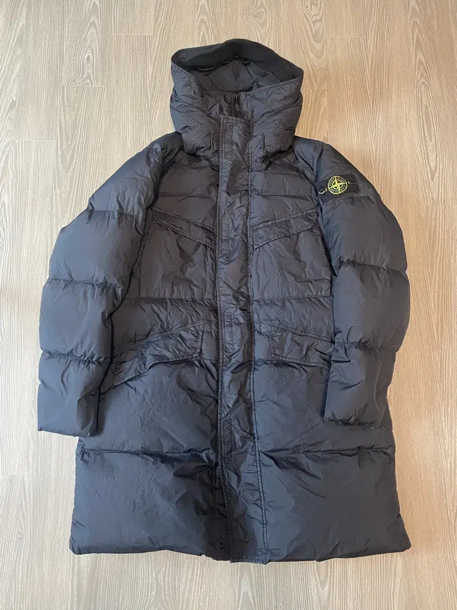 [L] Stone Island Long Padding