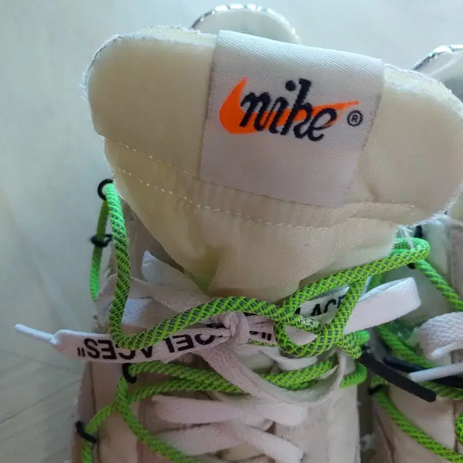 NIKE 정품  OffㅡWHITE 베어퍼스트릿 250