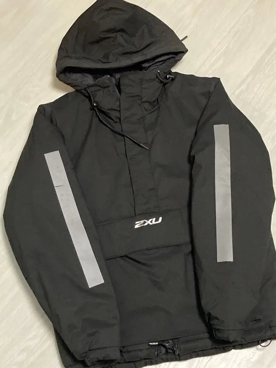 Australia 2XU Lightweight Parka Anorak Padding