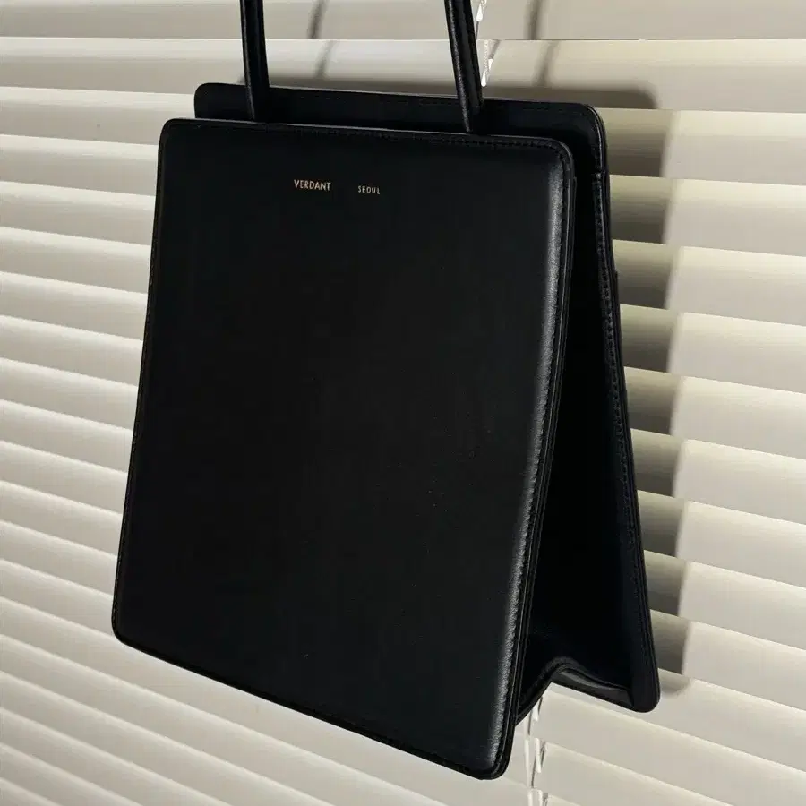 버단트서울/UNQUARED BAG/classic black