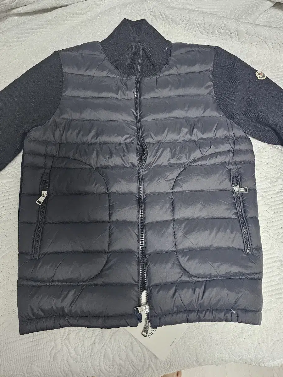 Moncler Knit Zipped Up 3 size 3 New in box