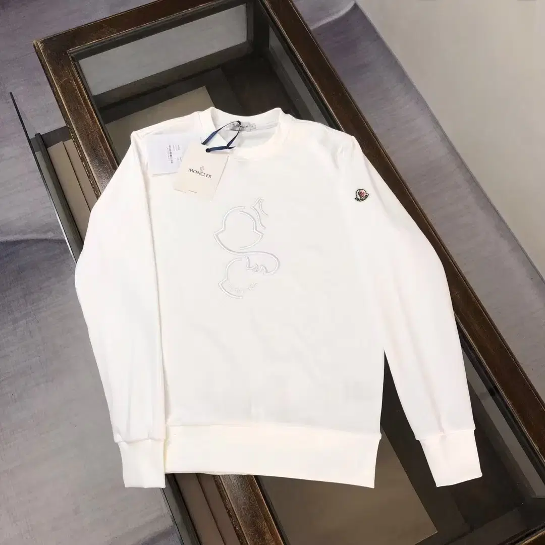 Moncler White Round sweater size L