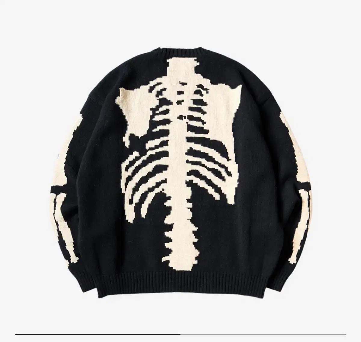 [1] Capital Wool Bone Crew Neck Sweater in Black