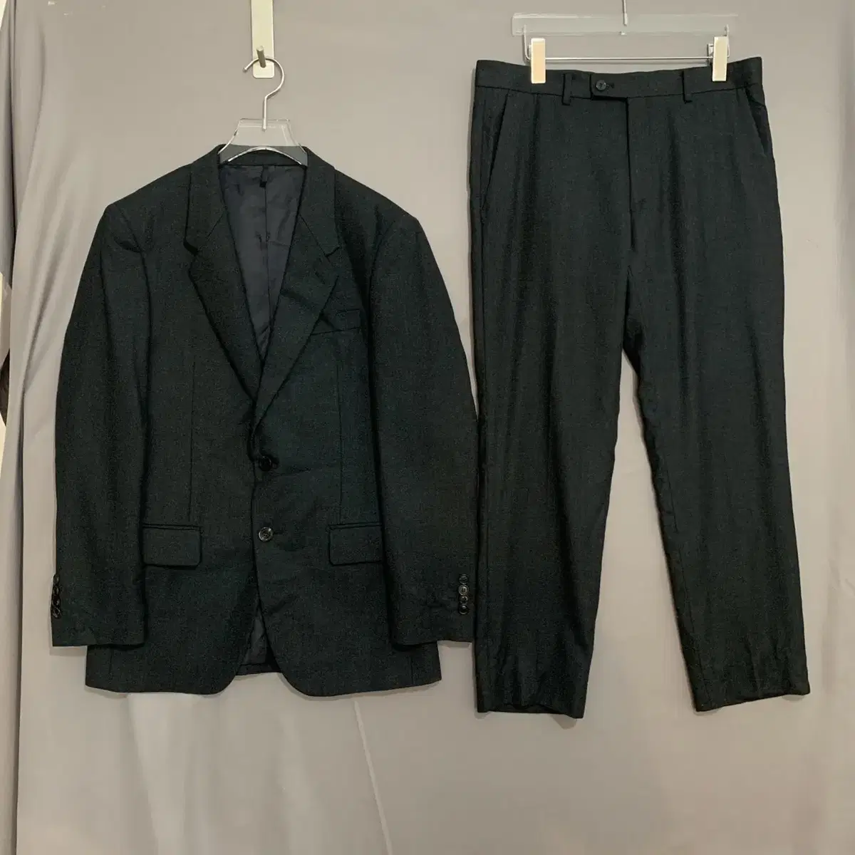 100 L 32" Kolon Custom Melted Wool Two-Piece Formal Suit Set