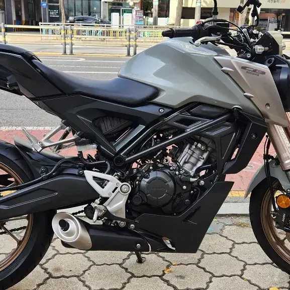 CB125R 완전그림입니다.정비완료품.바로타시면됩니다.