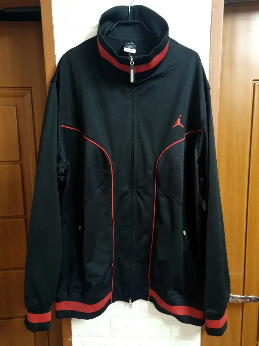 Nike Jordan Training Tops and Bottoms Setup Track Jacket Jogger 110