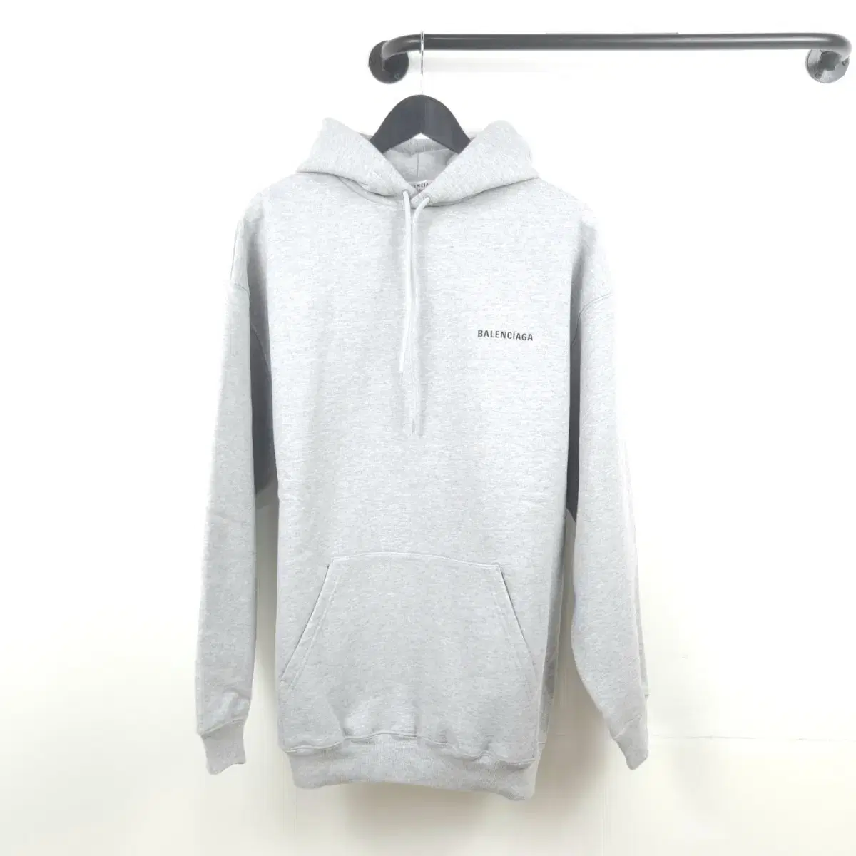 XS105Valenciaga Logo Hoodie