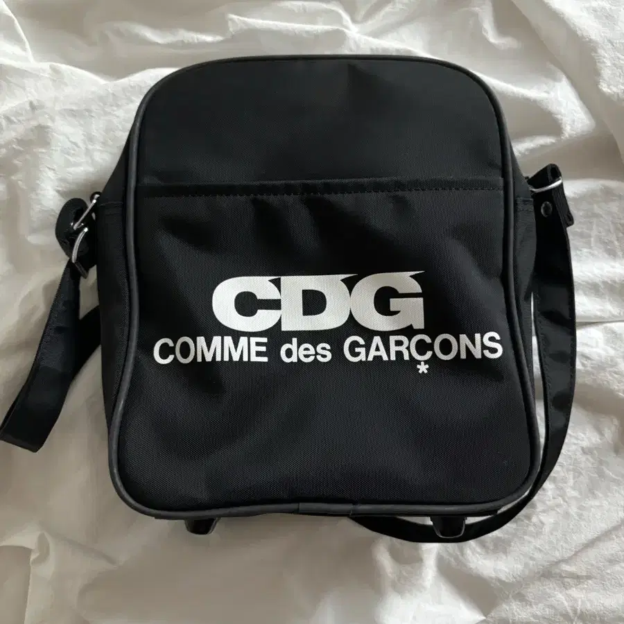 CDG 크로스백