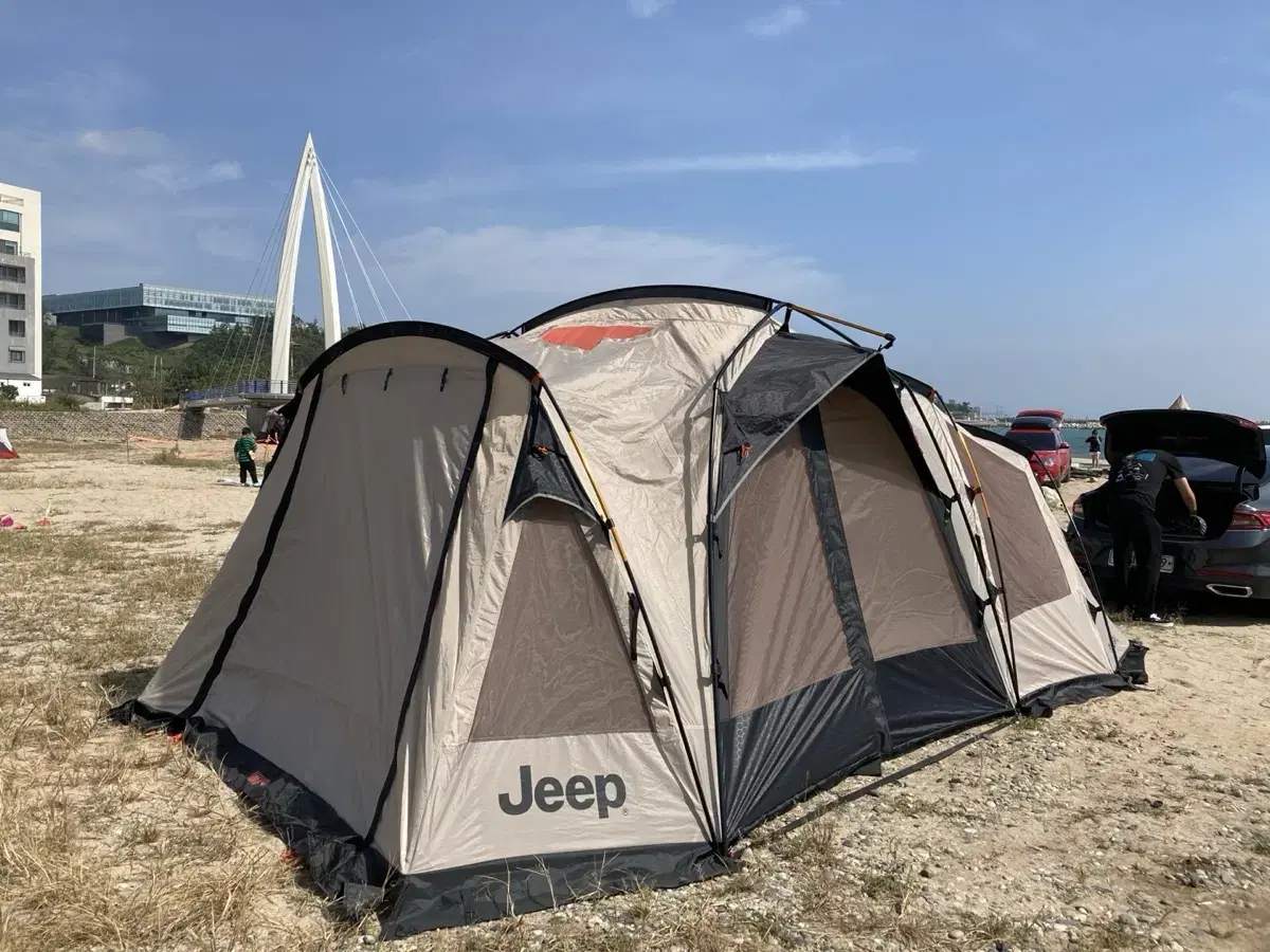 Jeep 실베스터2 리빙쉘 텐트