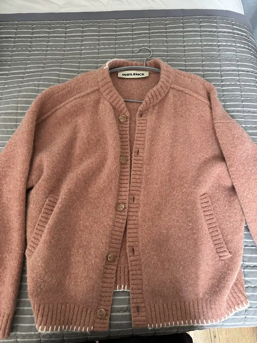 Insurgent Garage x Insanity Stadium Cardigan L Pink