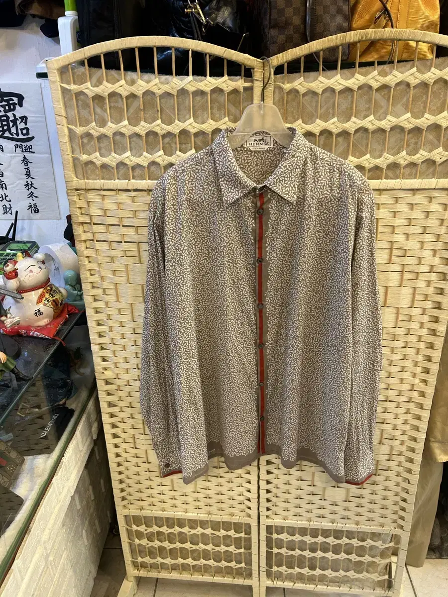 43/105 Genuine Hermes shirt for sale