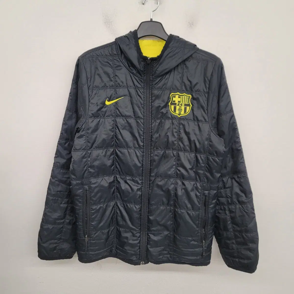 [90/S] Nike Barcelona Fuzzy Quilted Reversible Jacket