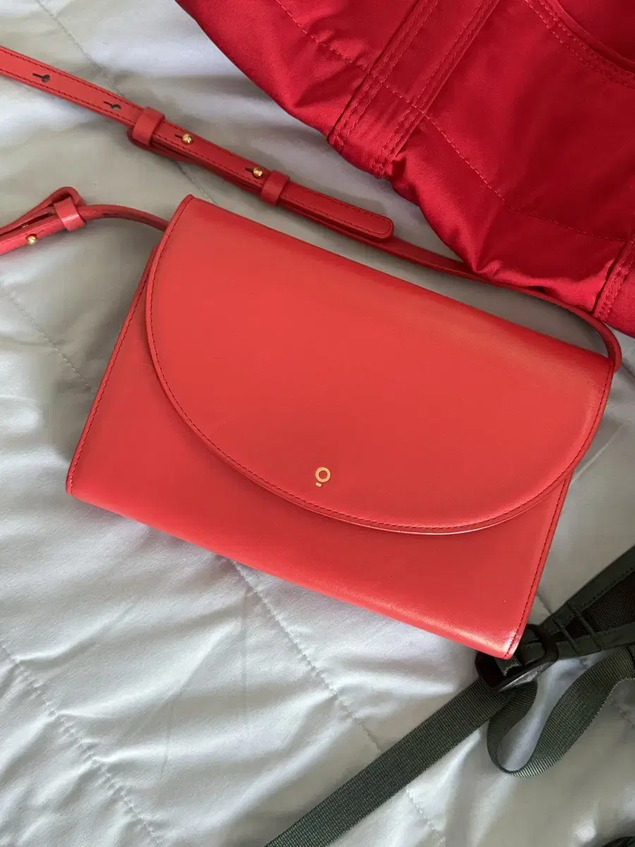 HOZE Mini Crossbody Bag Red