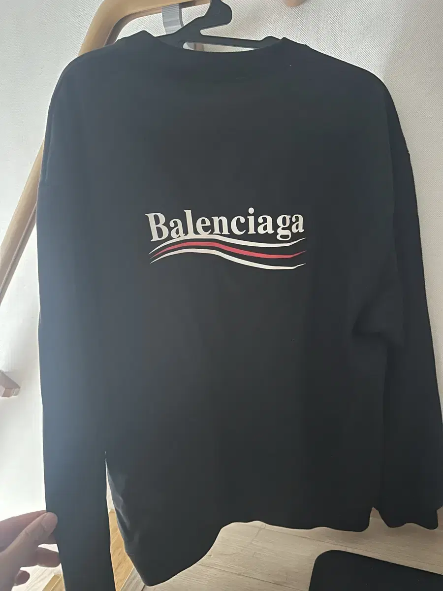 [Authentic] Balenciaga Wavego Man Top